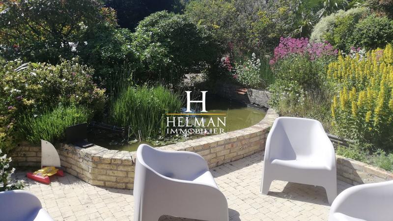 Maison - 215 m² - 7 pièces