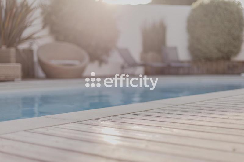 Maison - 170 m² - 9 pièces