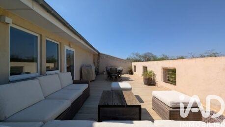 Maison - 200 m² - 7 pièces