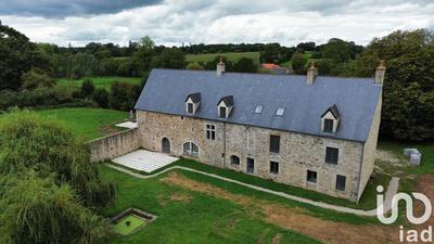 Maison - 448 m² - 12 pièces