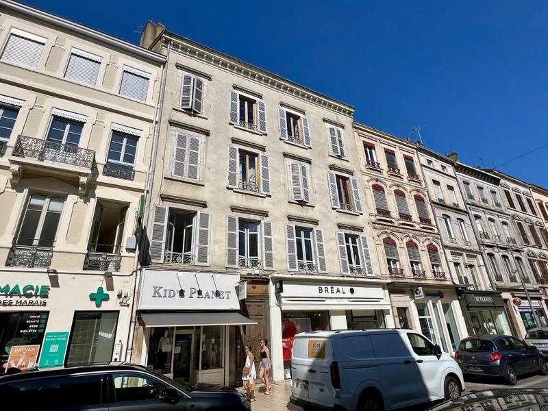 Appartement bourgeois - 93 m² - 4 pièces