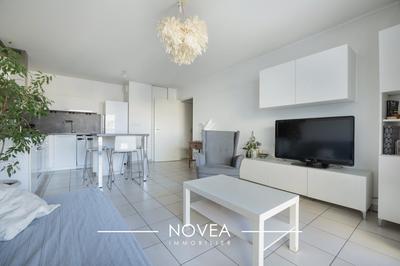 Appartement - 77 m² - 4 pièces