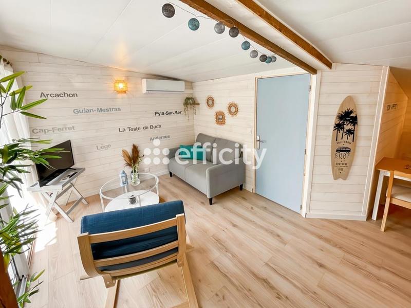 Propriété - 280 m² - 14 pièces