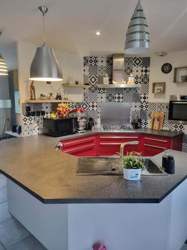 Maison - 162 m² - 9 pièces