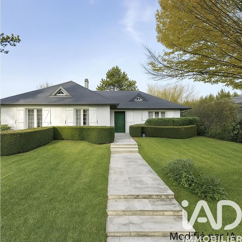 Maison - 210 m² - 6 pièces