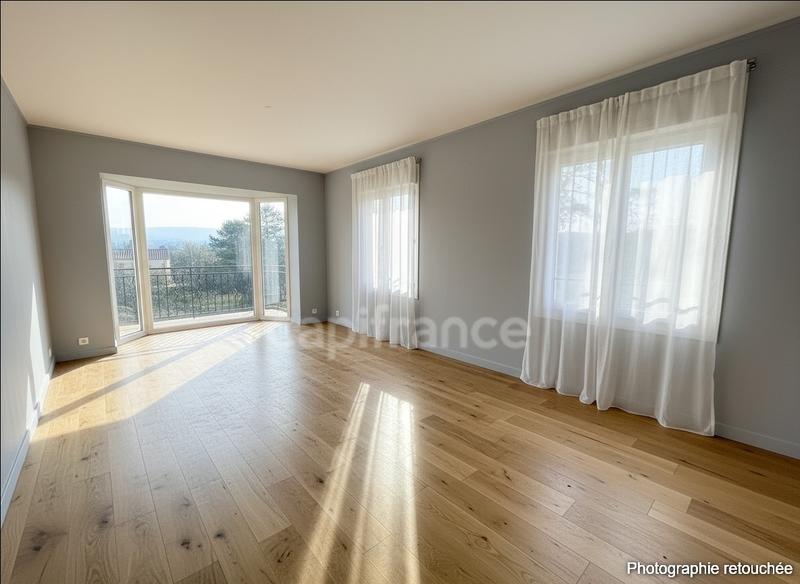 Maison - 143 m² - 4 pièces