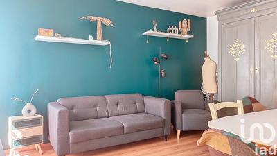 Maison - 225 m² - 10 pièces