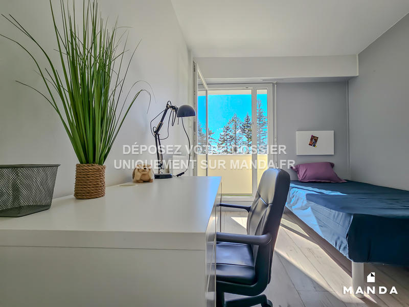 Chambre - 10 m² - 4 pièces