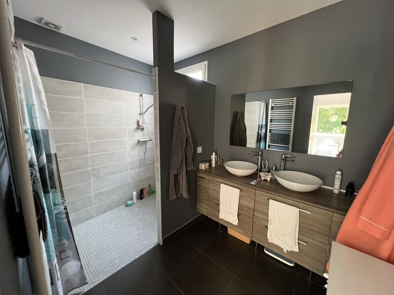 Maison - 185 m² - 6 pièces