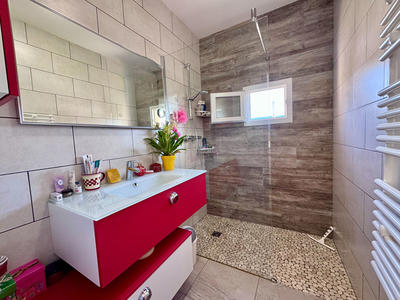 Villa - 117 m² - 6 pièces