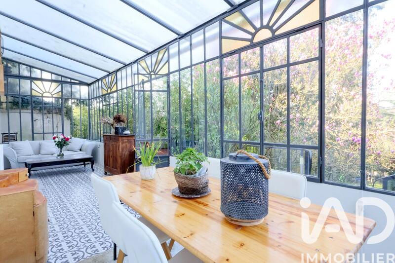 Maison - 270 m² - 8 pièces