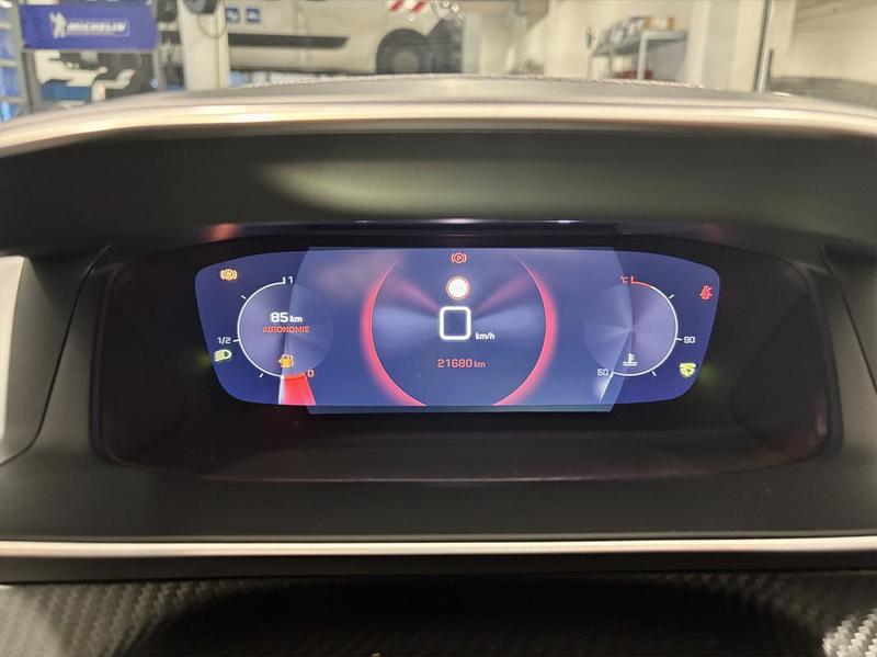 Peugeot 2008 II 1.5 Bluehdi 110 Allure Pack