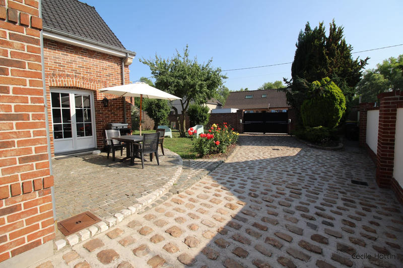 Maison - 140 m² - 6 pièces