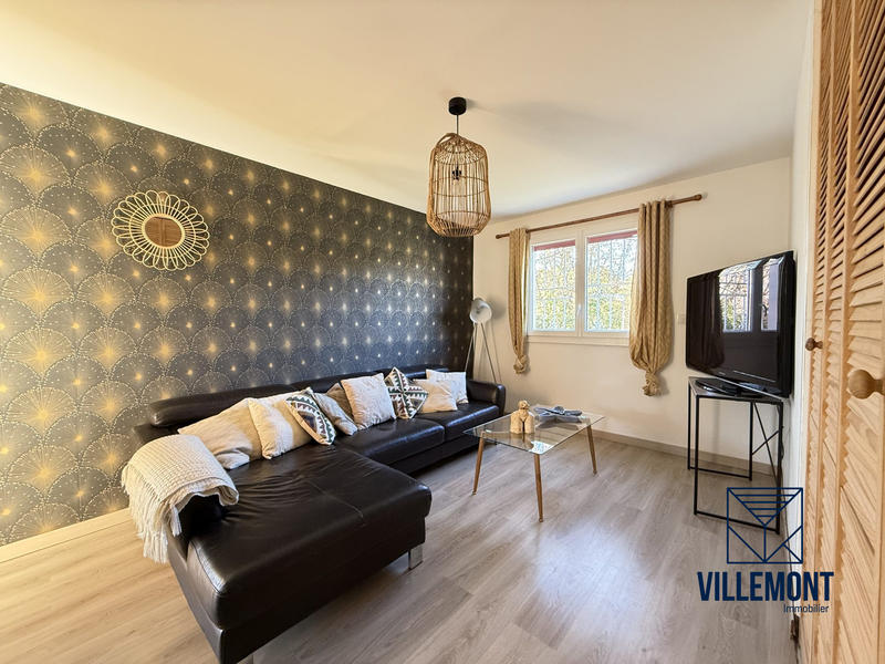 Maison - 210 m² - 9 pièces