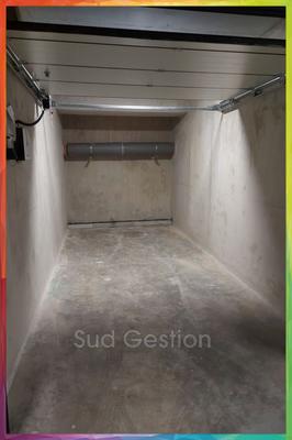 Parking / Garage - 14 m²