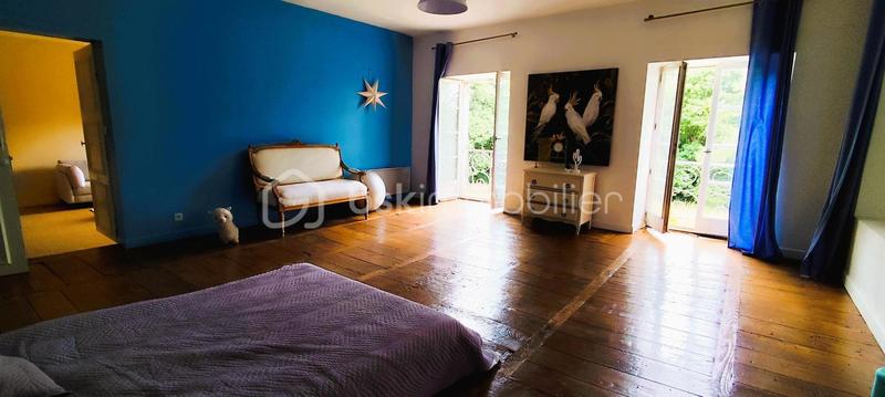 Château - 457 m² - 15 pièces