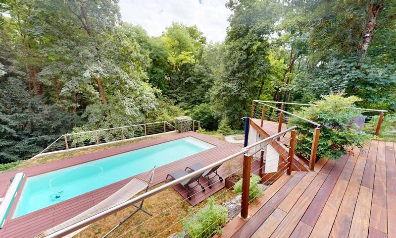 Maison contemporaine - 222 m² - 8 pièces