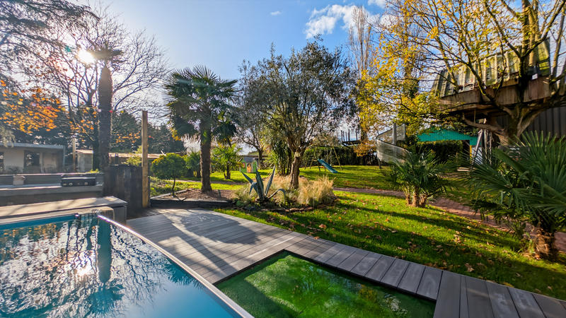 Maison - 186 m² - 6 pièces