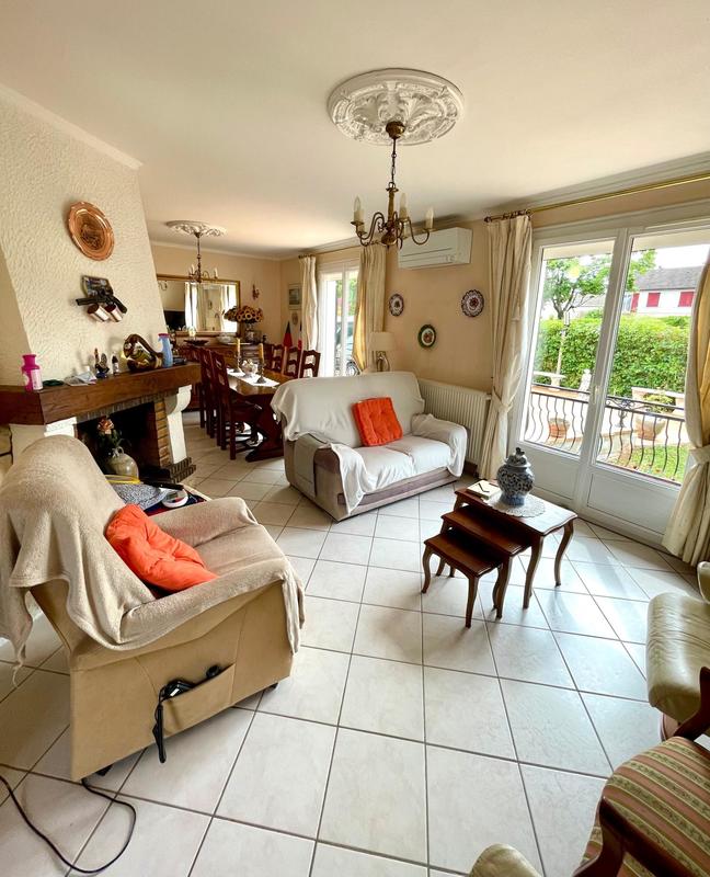 Maison - 139 m² - 5 pièces