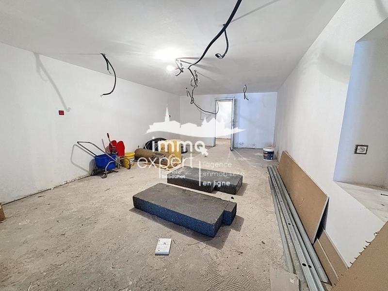 Local commercial - 200 m²