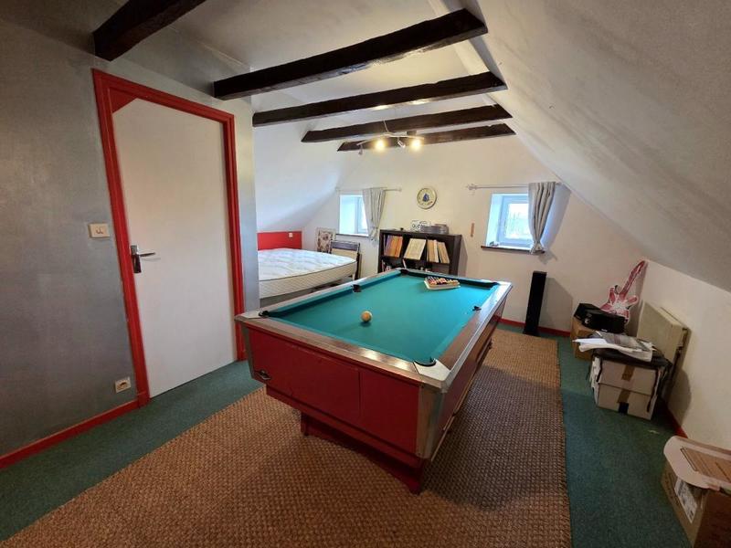 Maison - 277 m² - 9 pièces