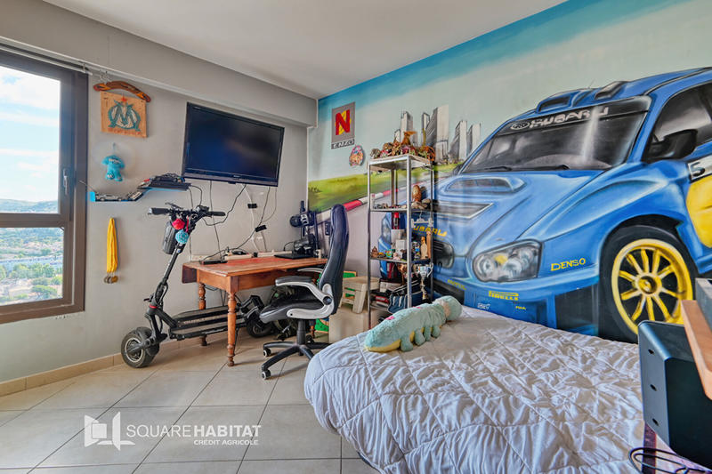 Appartement - 94 m² - 4 pièces