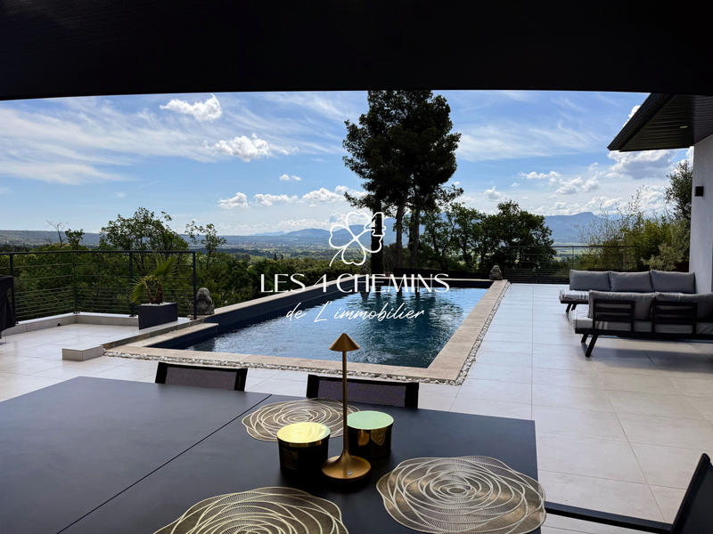 Villa - 200 m² - 7 pièces