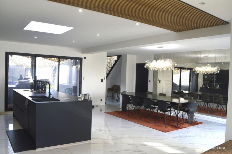 Maison - 156 m² - 4 pièces