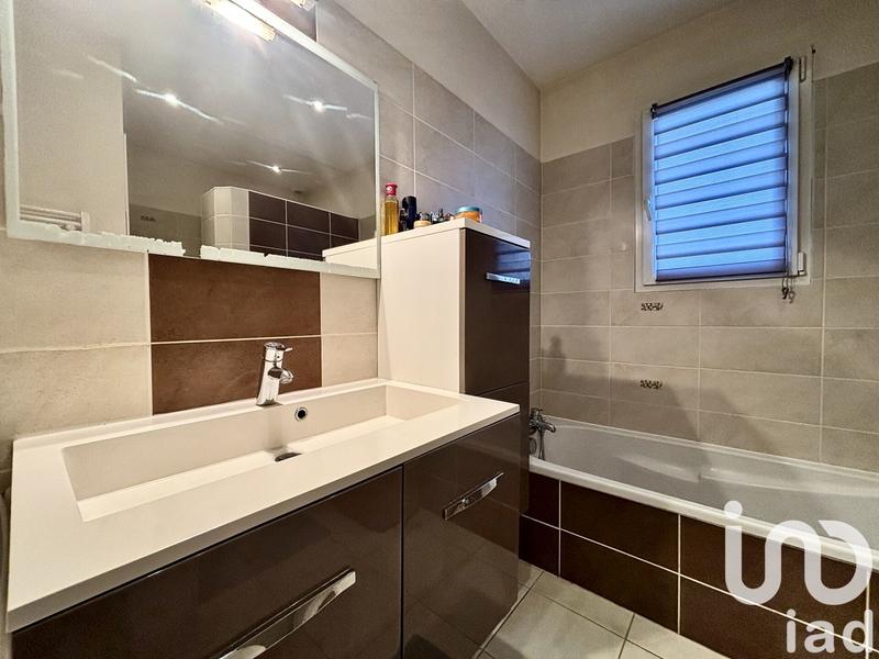 Maison - 111 m² - 5 pièces