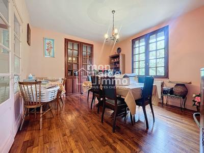 Maison - 130 m² - 7 pièces