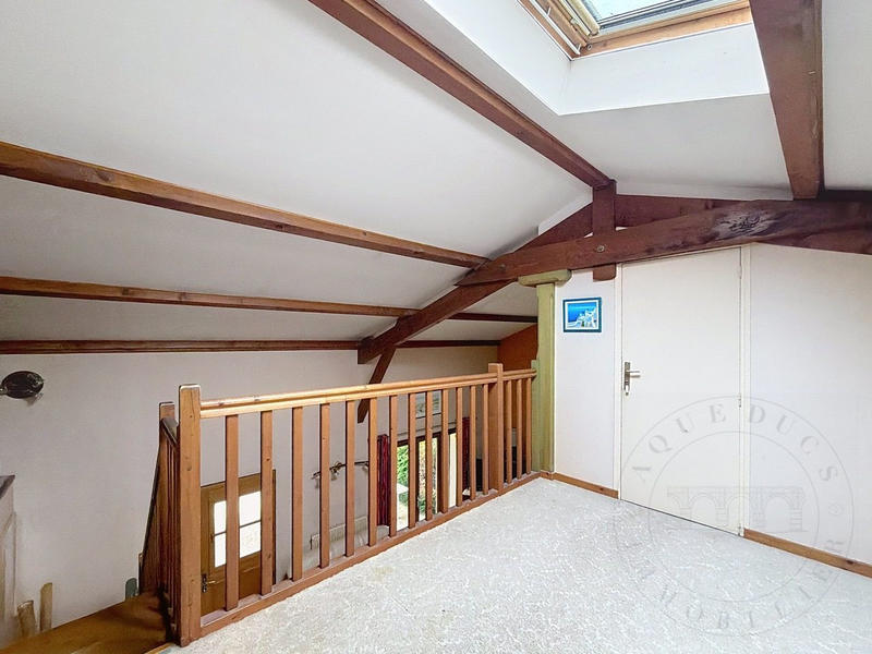 Maison traditionnelle - 122 m² - 6 pièces