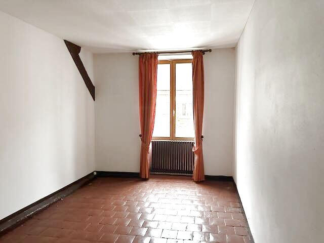 Maison de village - 270 m² - 8 pièces