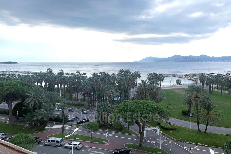 Appartement - 105 m² - 5 pièces