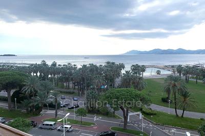 Appartement - 105 m² - 5 pièces