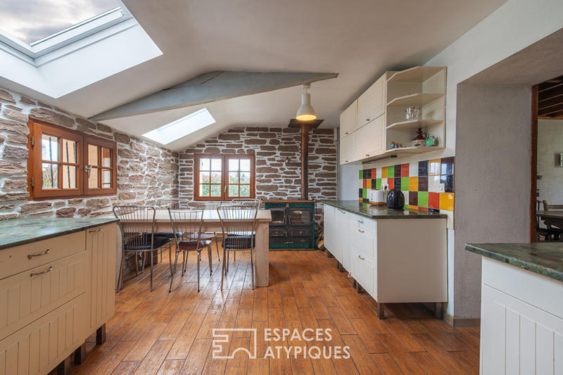 Maison - 363 m² - 16 pièces