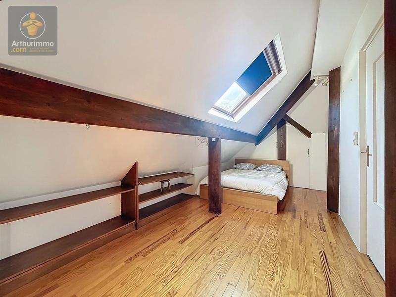 Maison - 200 m² - 8 pièces