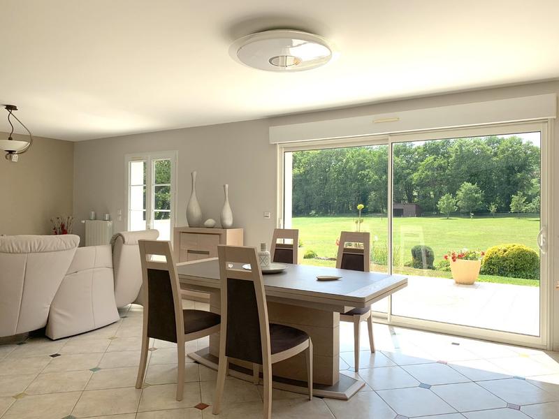 Maison - 245 m² - 6 pièces