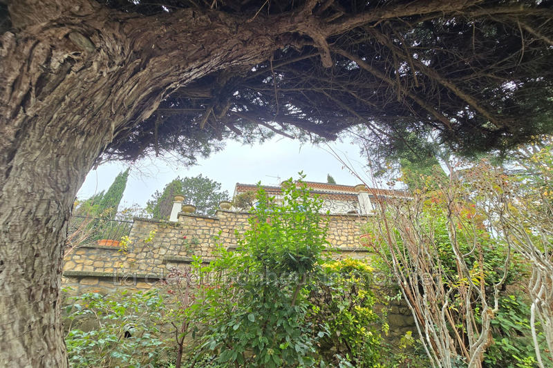 Demeure - 255 m² - 7 pièces