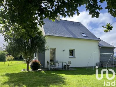 Maison - 91 m² - 5 pièces