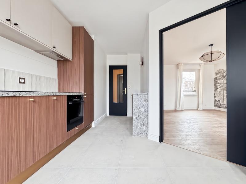 Appartement - 84 m² - 4 pièces