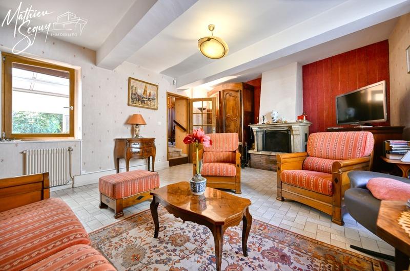 Maison - 200 m² - 8 pièces