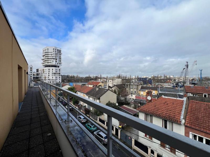 Appartement - 80 m² - 4 pièces