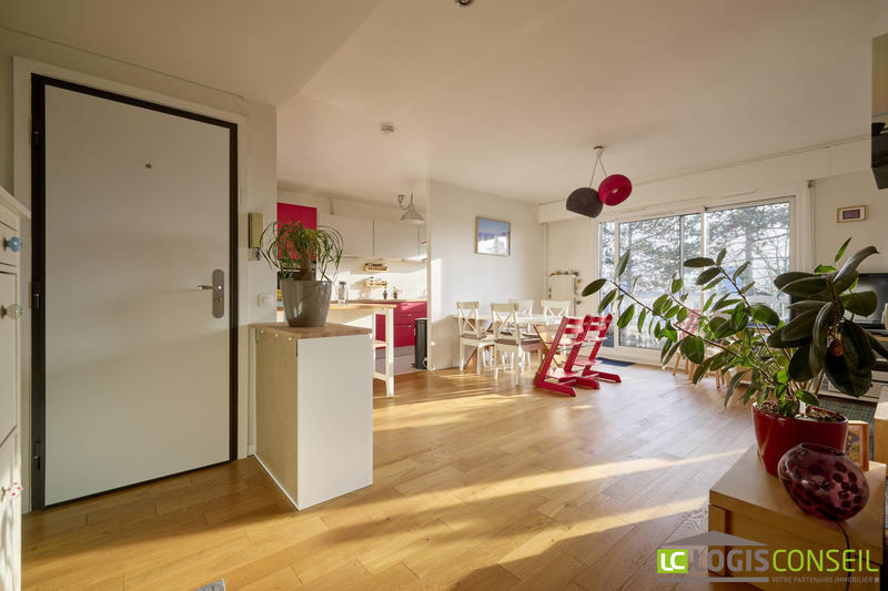 Appartement - 82 m² - 4 pièces