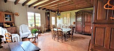 Maison - 145 m² - 5 pièces