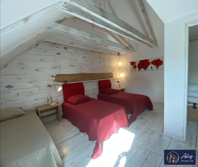 Maison - 316 m² - 14 pièces