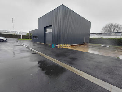 Local d'activités - 240 m²