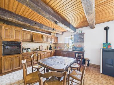 Maison - 105 m² - 4 pièces