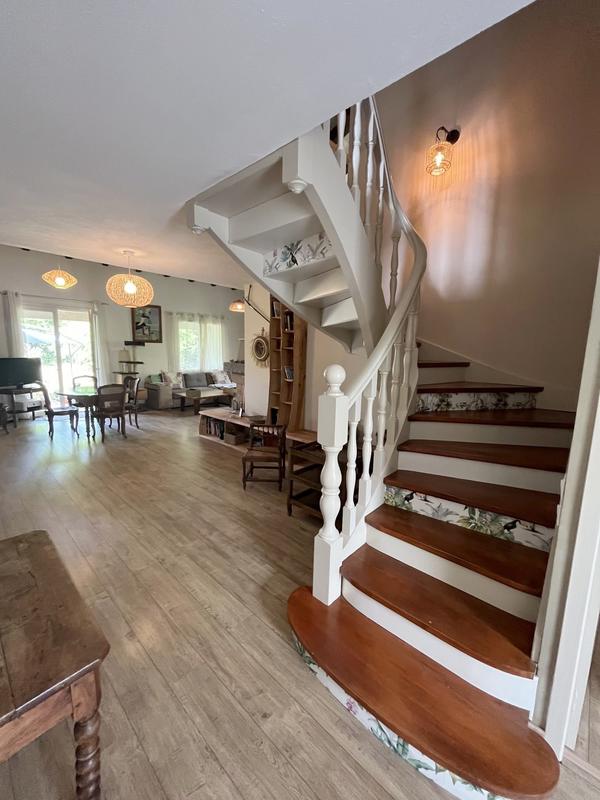 Villa - 165 m² - 10 pièces