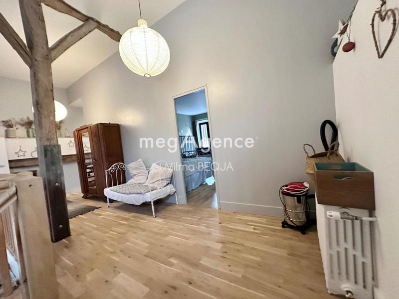 Maison - 400 m² - 6 pièces