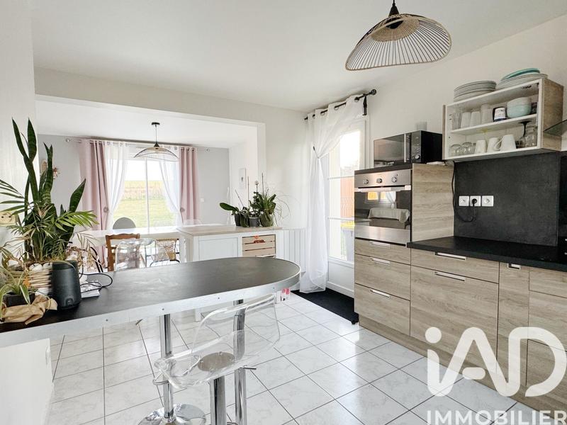 Maison - 93 m² - 4 pièces